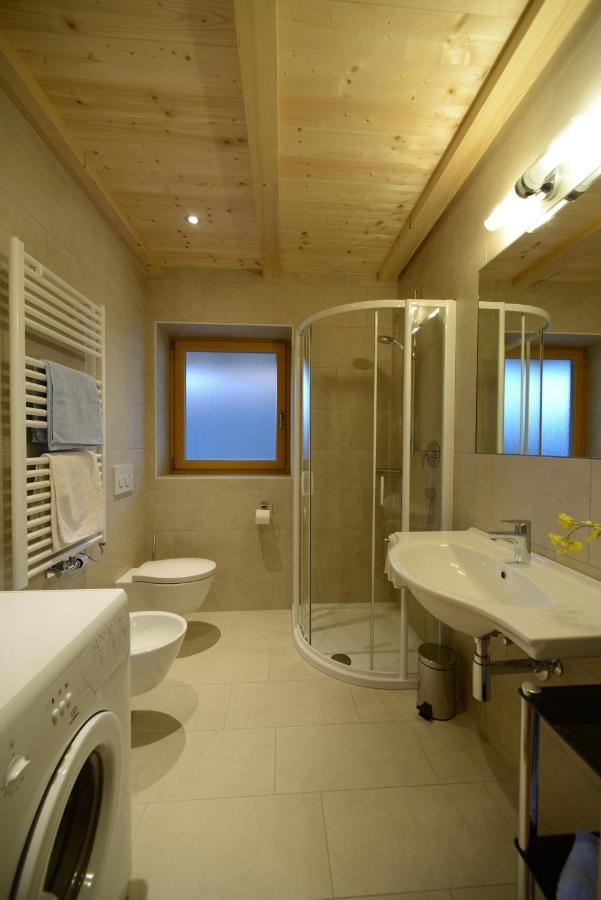 Appartment Kirch Neuhaus 라이온 외부 사진