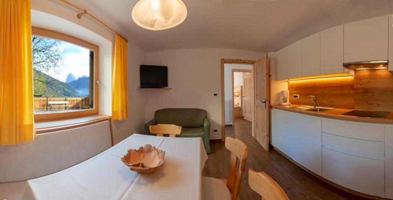 Appartment Kirch Neuhaus 라이온 외부 사진