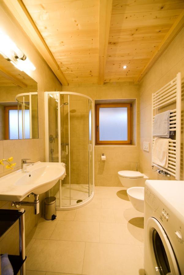 Appartment Kirch Neuhaus 라이온 외부 사진